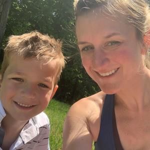 Meet your Posher, Kayla